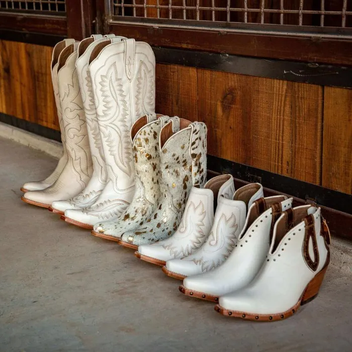 Women Western Boots Ariat Greeley Western Boot Blanco