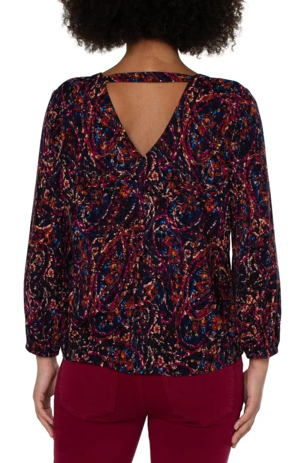 WOVEN TOPS Women Liverpool Los Angeles 34 SLEEVE DOUBLE VNECK WOVEN TOP Batik Paisley Allover Print